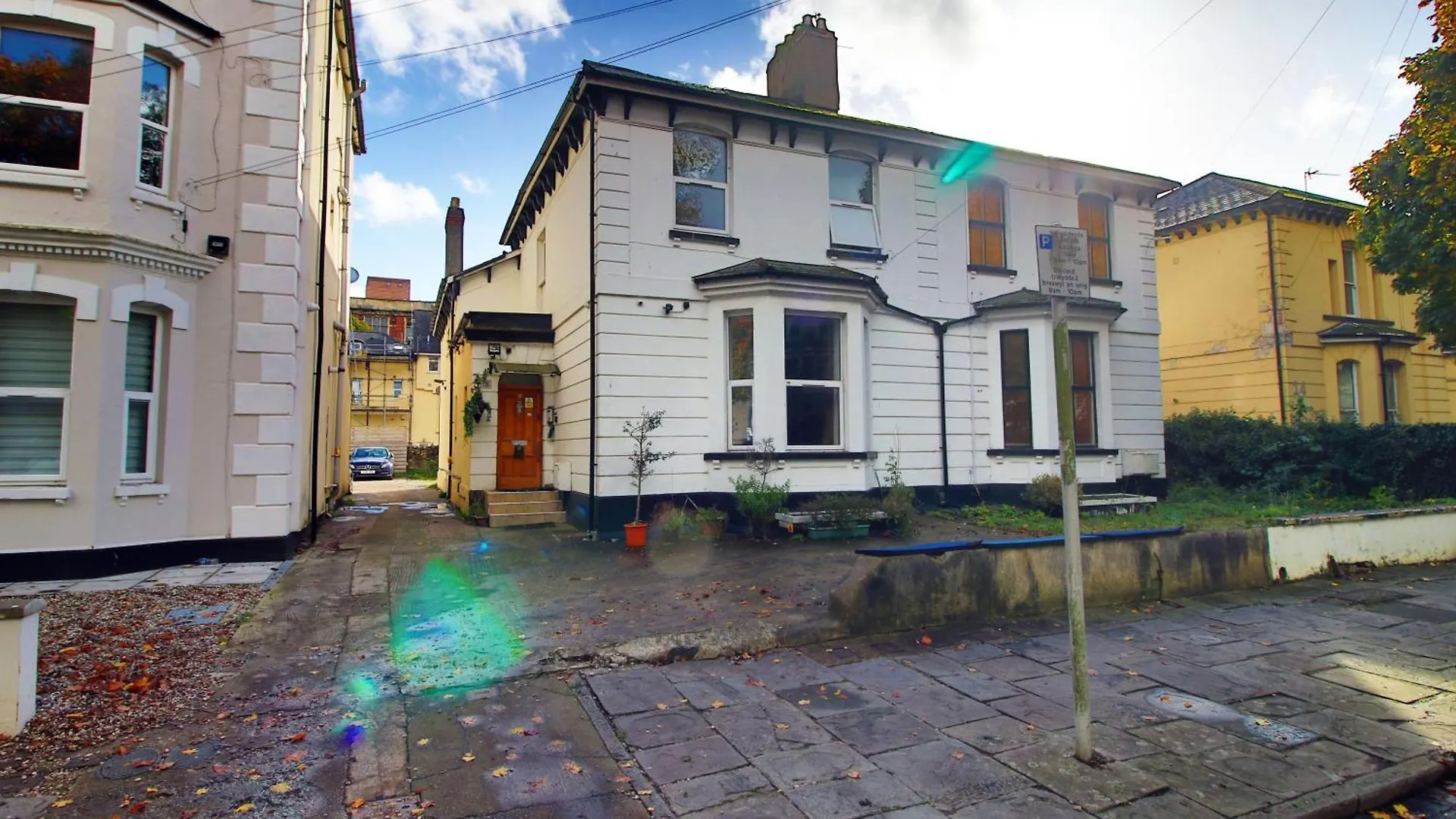 Apartment Perfectly Located City Centre Apartment, Free Parking, Cable Tv And Wi-Fi Cardiff