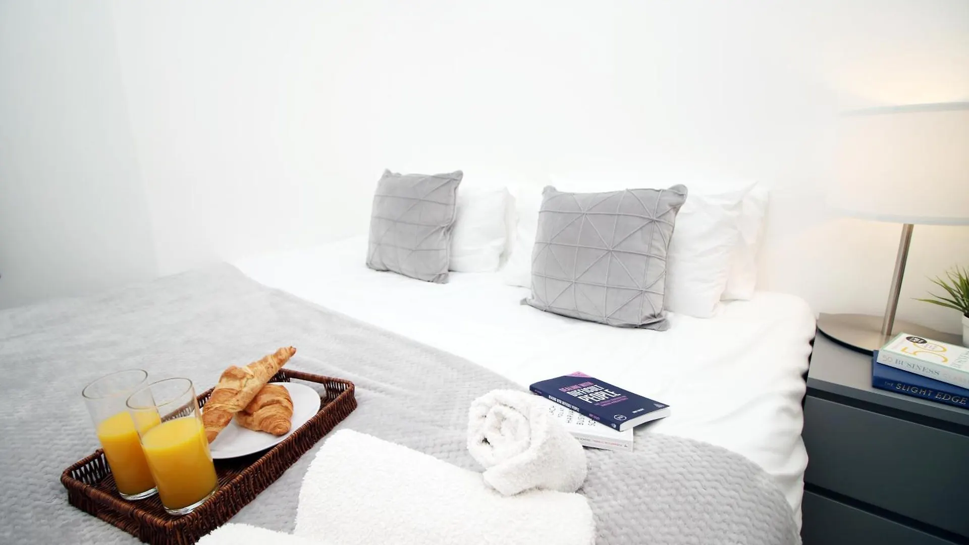 Apartment Perfectly Located City Centre Apartment, Free Parking, Cable Tv And Wi-Fi Cardiff United Kingdom
